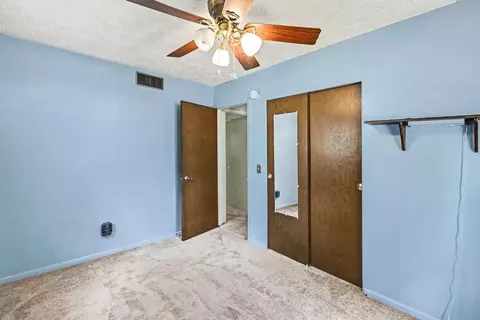 Bedroom - 234 Trinity Cir, Lansing, MI 48911 photo 3 of 4