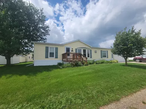 13621 Ladyslipper Ln, Cedar Springs, MI 49319