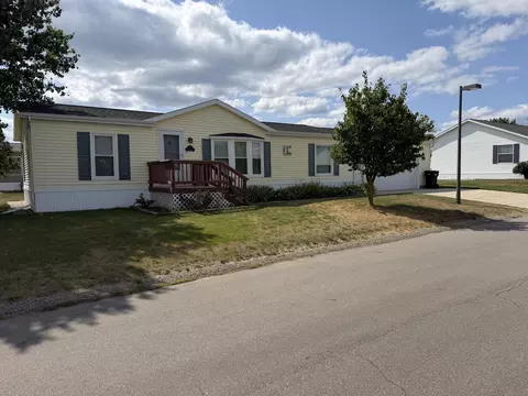 13621 Ladyslipper Ln, Cedar Springs, MI 49319