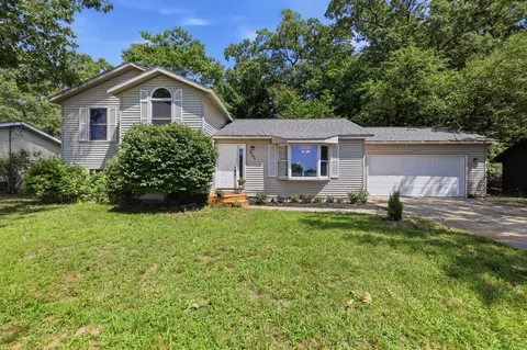 2046 N Roberts Rd, Muskegon, MI 49445
