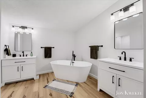 Bath - 8636 Maple Rd, Lyons, MI 48851 photo 1 of 6