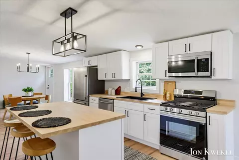 Kitchen - 8636 Maple Rd, Lyons, MI 48851 photo 3 of 5