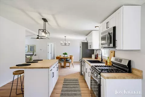 Kitchen - 8636 Maple Rd, Lyons, MI 48851 photo 5 of 5