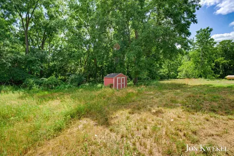 Exterior - 8636 Maple Rd, Lyons, MI 48851 photo 4 of 5