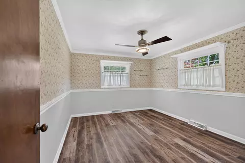 Bedroom - 3129 Happy Valley Rd, Jackson, MI 49203 photo 7 of 8