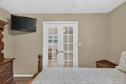 Bedroom - 3129 Happy Valley Rd, Jackson, MI 49203 photo 4 of 8