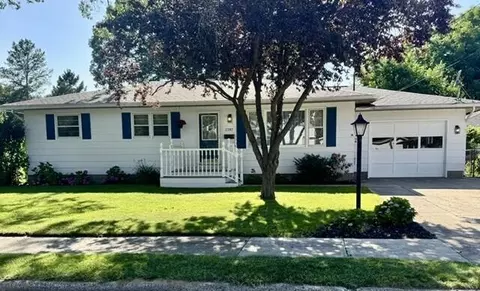 2397 Blodgett St, Muskegon, MI 49441