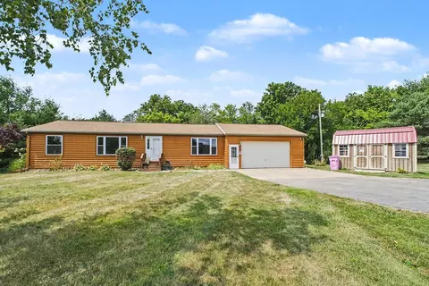 13404 Cherry St, Lake Odessa, MI 48849