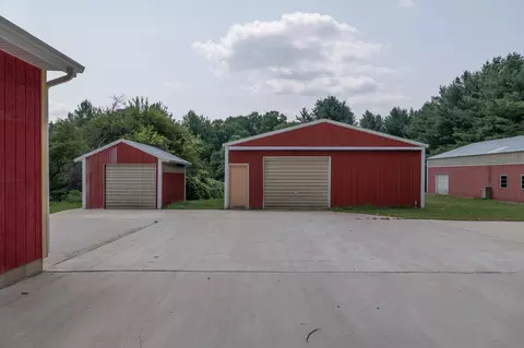 Exterior - 3820 N Beech Ave, White Cloud, MI 49349 photo 4 of 8