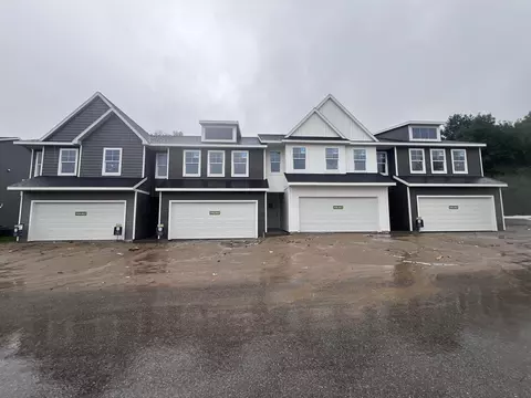 4898 Hidden River Ave SW #63, Wyoming, MI 49418