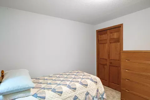 Bedroom - 3283 S Spruce Ave, White Cloud, MI 49349 photo 6 of 7