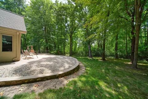 Exterior - 2500 Reynolds Rd, Jackson, MI 49201 photo 10 of 18