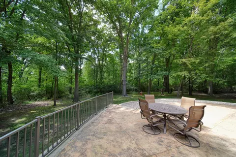 Exterior - 2500 Reynolds Rd, Jackson, MI 49201 photo 13 of 18
