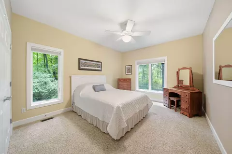 Bedroom - 2500 Reynolds Rd, Jackson, MI 49201 photo 8 of 9