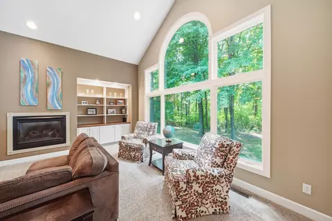 Living - 2500 Reynolds Rd, Jackson, MI 49201 photo 4 of 5