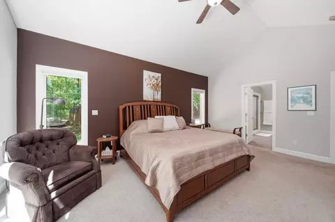 Bedroom - 2500 Reynolds Rd, Jackson, MI 49201 photo 4 of 9