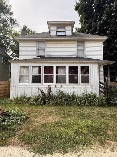 1208 Hays Park Ave, Kalamazoo, MI 49001