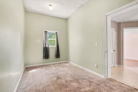 Bedroom - 34 E Washington St, Newaygo, MI 49337 photo 3 of 4
