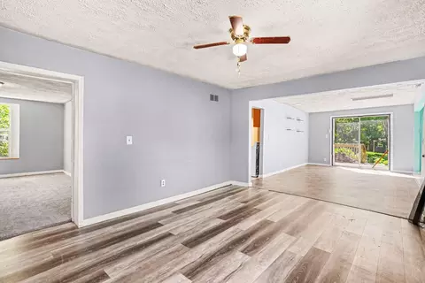 Living - 34 E Washington St, Newaygo, MI 49337 photo 3 of 5