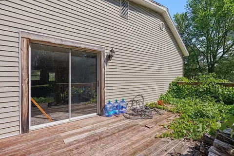 Exterior - 34 E Washington St, Newaygo, MI 49337 photo 3 of 7