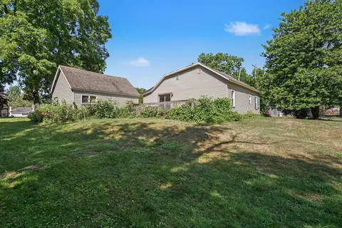 Exterior - 34 E Washington St, Newaygo, MI 49337 photo 5 of 7