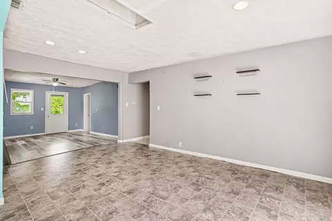 Living - 34 E Washington St, Newaygo, MI 49337 photo 5 of 5