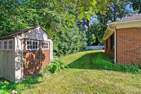 Exterior - 1127 S Brown St, Jackson, MI 49203 photo 3 of 3