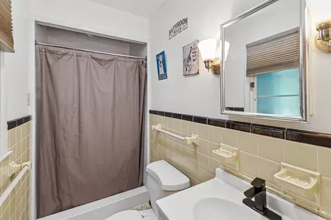 Bath - 1127 S Brown St, Jackson, MI 49203 photo 1 of 2