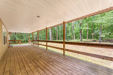 Exterior - 7975 110th Ave, Evart, MI 49631 photo 6 of 9