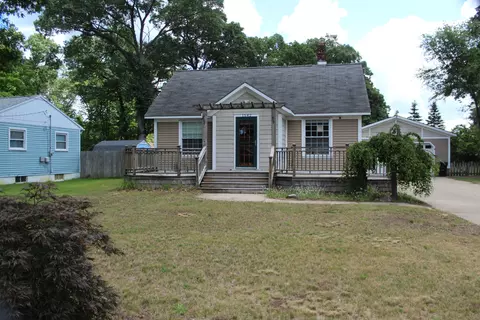 1542 Joslyn Rd, Muskegon, MI 49445