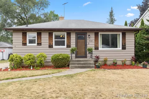 3540 Raven Ave SW, Wyoming, MI 49509