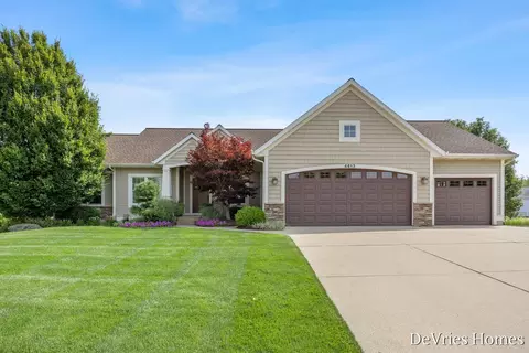 4613 Caspian Dr, Hudsonville, MI 49426