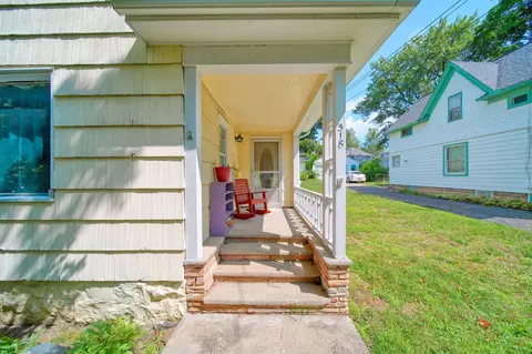 Exterior - 518 Garfield St, Jackson, MI 49203 photo 5 of 18