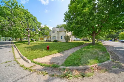 Exterior - 518 Garfield St, Jackson, MI 49203 photo 11 of 18