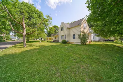 Exterior - 518 Garfield St, Jackson, MI 49203 photo 9 of 18