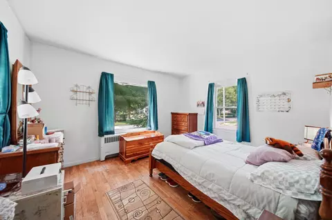 Bedroom - 518 Garfield St, Jackson, MI 49203 photo 1 of 8
