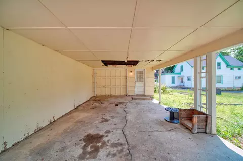 Exterior - 518 Garfield St, Jackson, MI 49203 photo 17 of 18