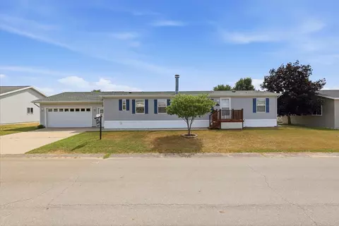 13686 Snapdragon Ln, Cedar Springs, MI 49319