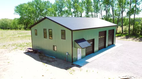 2186 S 28th Ave, Shelby, MI 49455