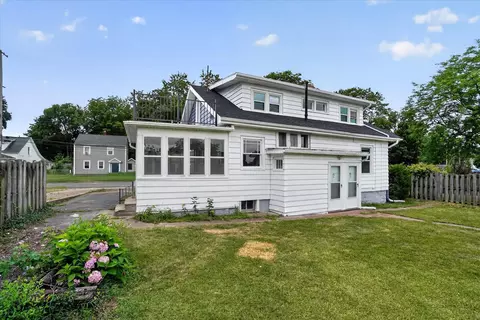 Exterior - 939 Backus St, Jackson, MI 49202 photo 7 of 8