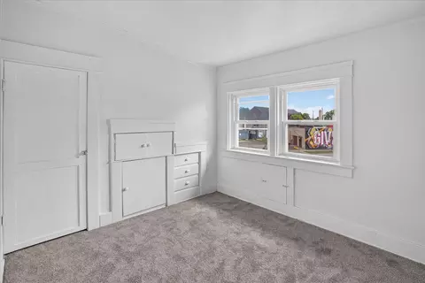 Bedroom - 939 Backus St, Jackson, MI 49202 photo 4 of 10