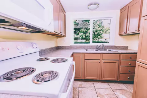 Kitchen - 1072 E Territorial Rd N, Rives Junction, MI 49277 photo 2 of 2