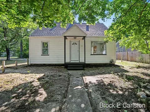 112 S Kenwood St, Muskegon, MI 49442
