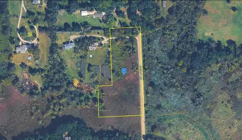 4825 Bullard Rd, Hartland, MI 48353