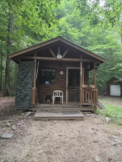 14739 9 Mile Rd, Reed City, MI 49677