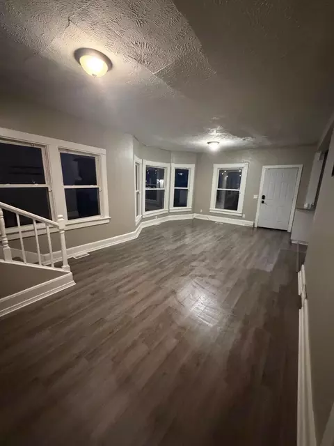 860 SE Worden St SE, Grand Rapids, MI 49507