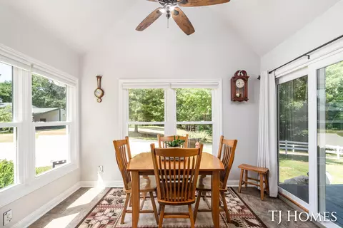 Dining - 176 109th Ave, Plainwell, MI 49080 photo 1 of 1