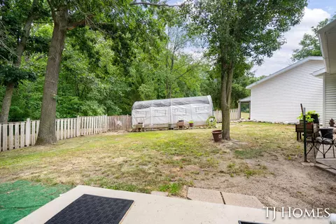 Exterior - 176 109th Ave, Plainwell, MI 49080 photo 11 of 20