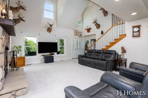 Living - 176 109th Ave, Plainwell, MI 49080 photo 2 of 2