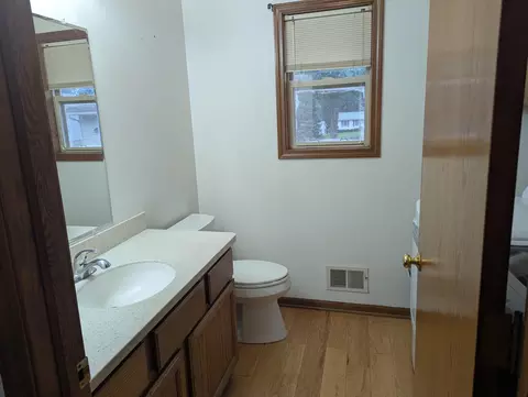Bath - 1971 Red Run Dr, Dorr, MI 49323 photo 5 of 5